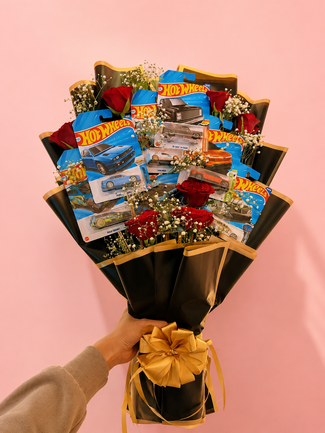Hot Wheels & Rose Gift Bouquet